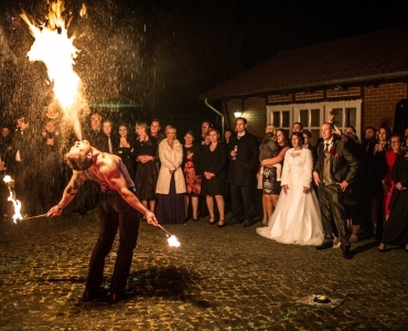 Feuerspucker zur Hochzeit in Berlin Feuershow Hochzeit
